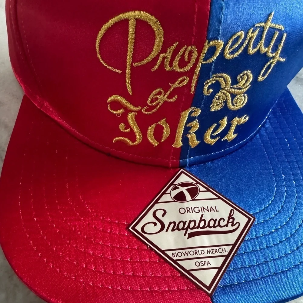 Rare & Collectors DC Comics Harley Quinn Property of Joker Satin Snapback Hat - Picture 2 of 9